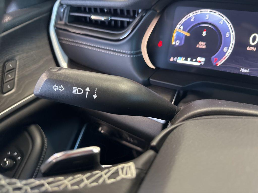 new 2026 Jeep Grand Cherokee L car, priced at $48,163