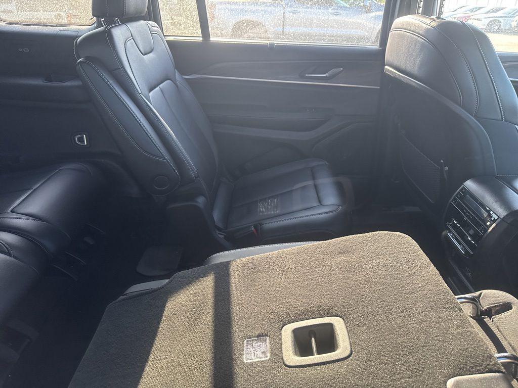 used 2025 Jeep Grand Cherokee L car, priced at $39,499