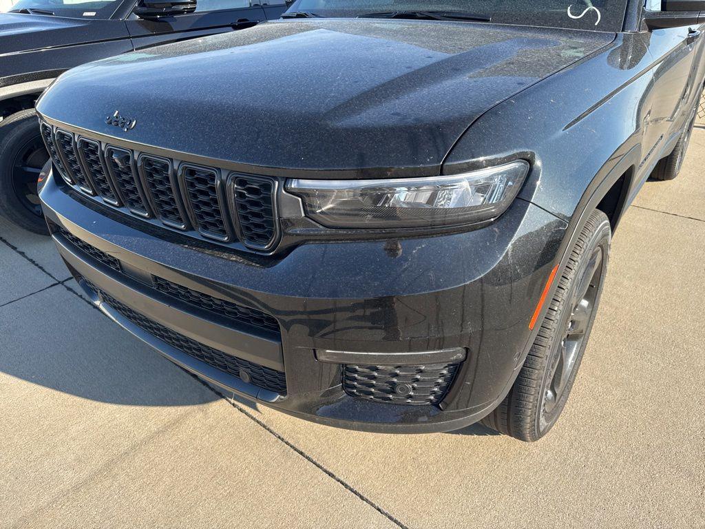 used 2025 Jeep Grand Cherokee L car, priced at $39,499