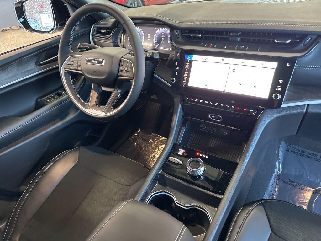 new 2026 Jeep Grand Cherokee car, priced at $47,295