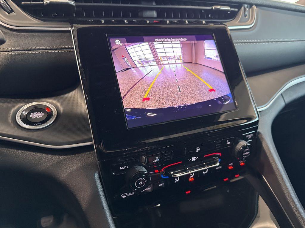 new 2025 Jeep Grand Cherokee L car, priced at $41,021