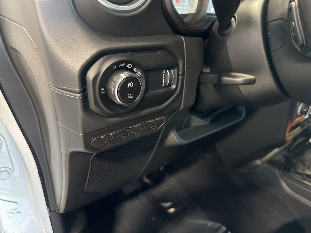 new 2026 Jeep Gladiator car, priced at $44,335