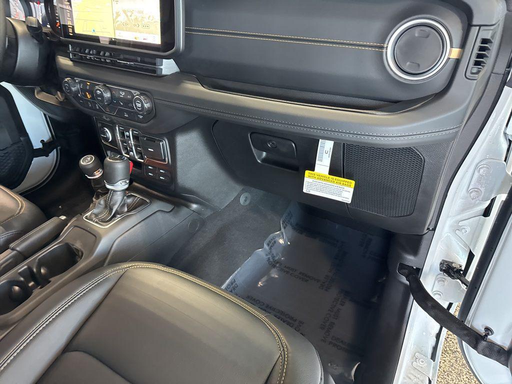 new 2026 Jeep Gladiator car, priced at $44,335