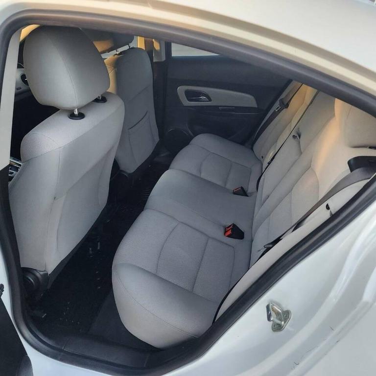 used 2014 Chevrolet Cruze car, priced at $5,900