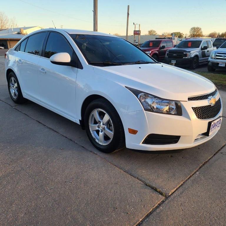 used 2014 Chevrolet Cruze car, priced at $5,900