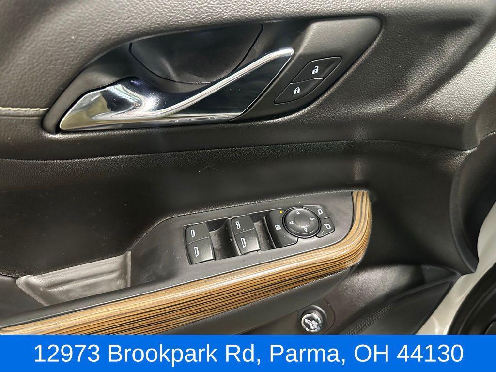 used 2023 GMC Acadia car, priced at $26,974
