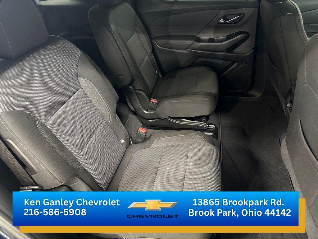 used 2023 Chevrolet Traverse car, priced at $29,933