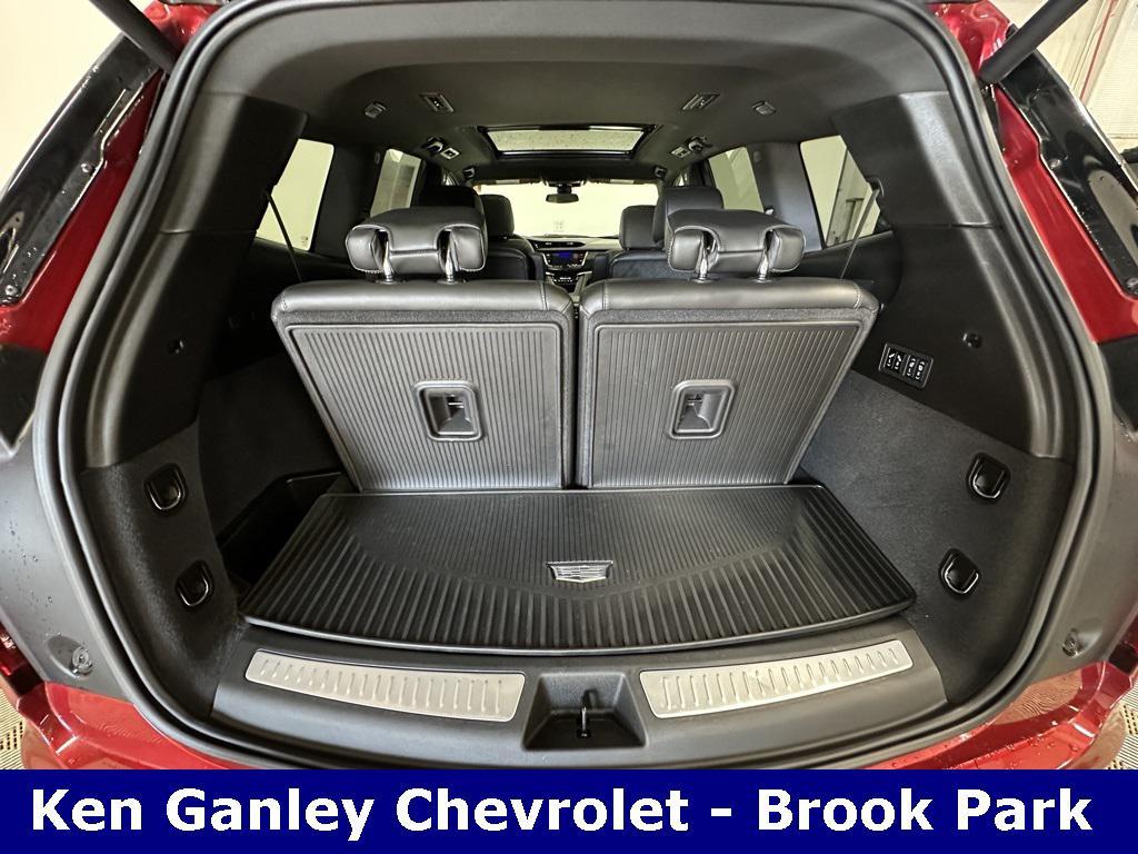 used 2024 Cadillac XT6 car, priced at $44,997