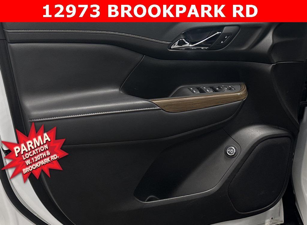 used 2023 GMC Acadia car, priced at $26,823