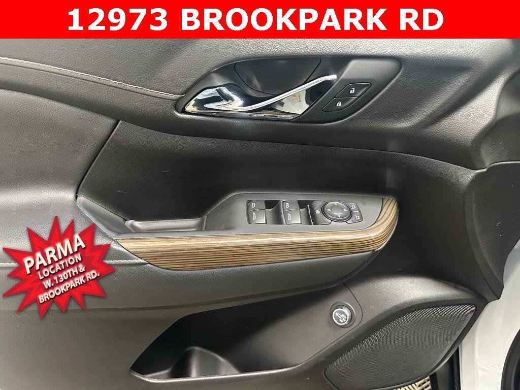 used 2023 GMC Acadia car, priced at $26,823