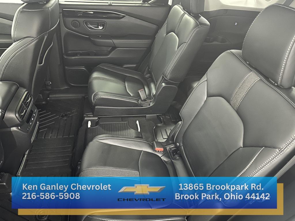 used 2024 Honda Pilot car, priced at $41,125