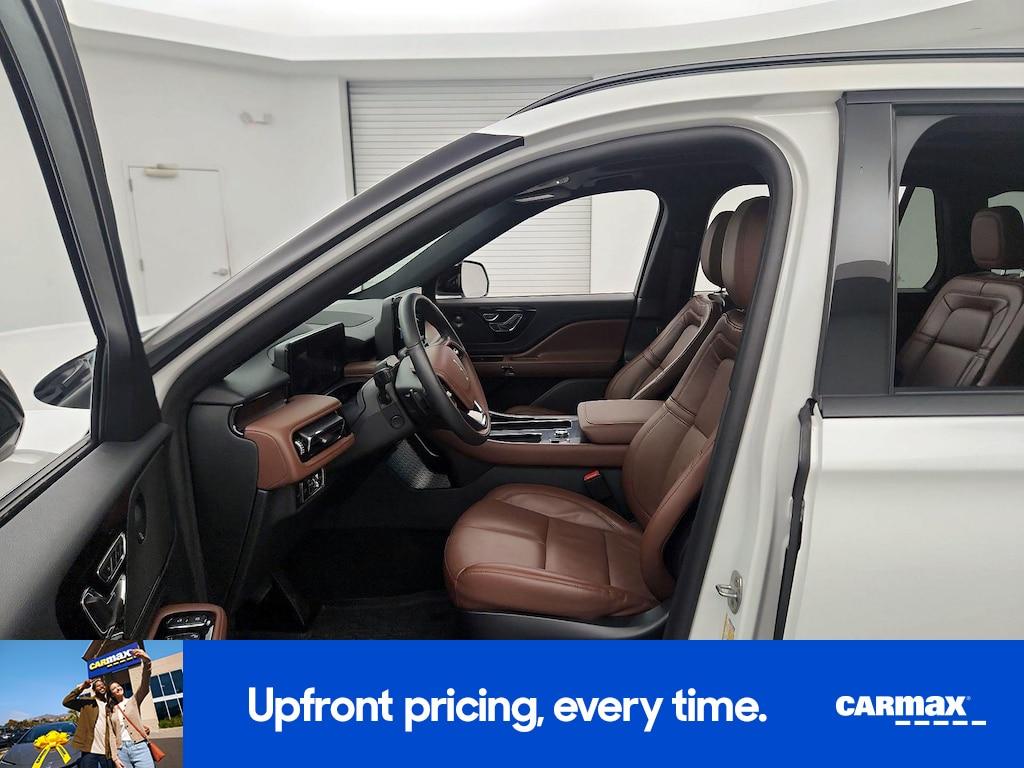 used 2025 Lincoln Aviator car, priced at $66,998