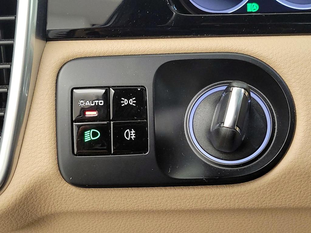 used 2020 Porsche Cayenne car, priced at $41,998