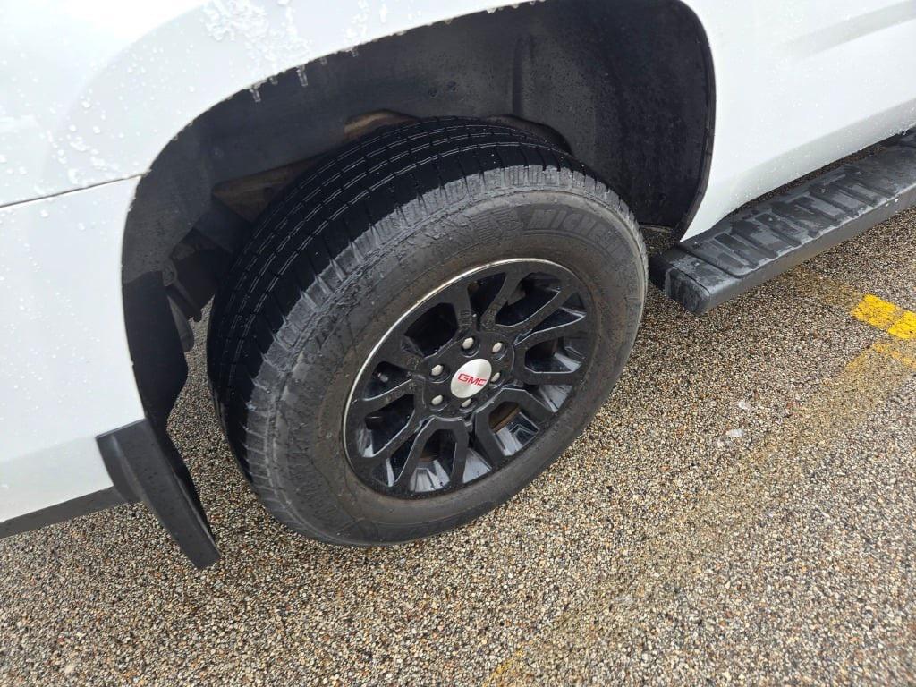 used 2019 GMC Yukon car, priced at $22,340