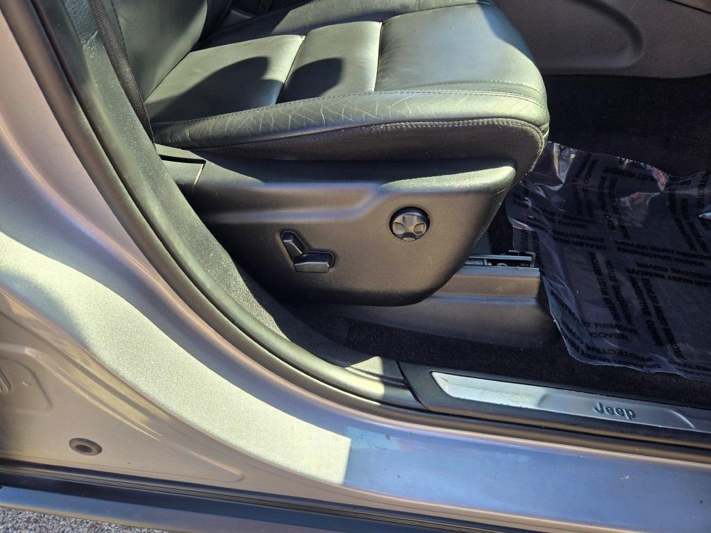 used 2019 Jeep Grand Cherokee car, priced at $16,082