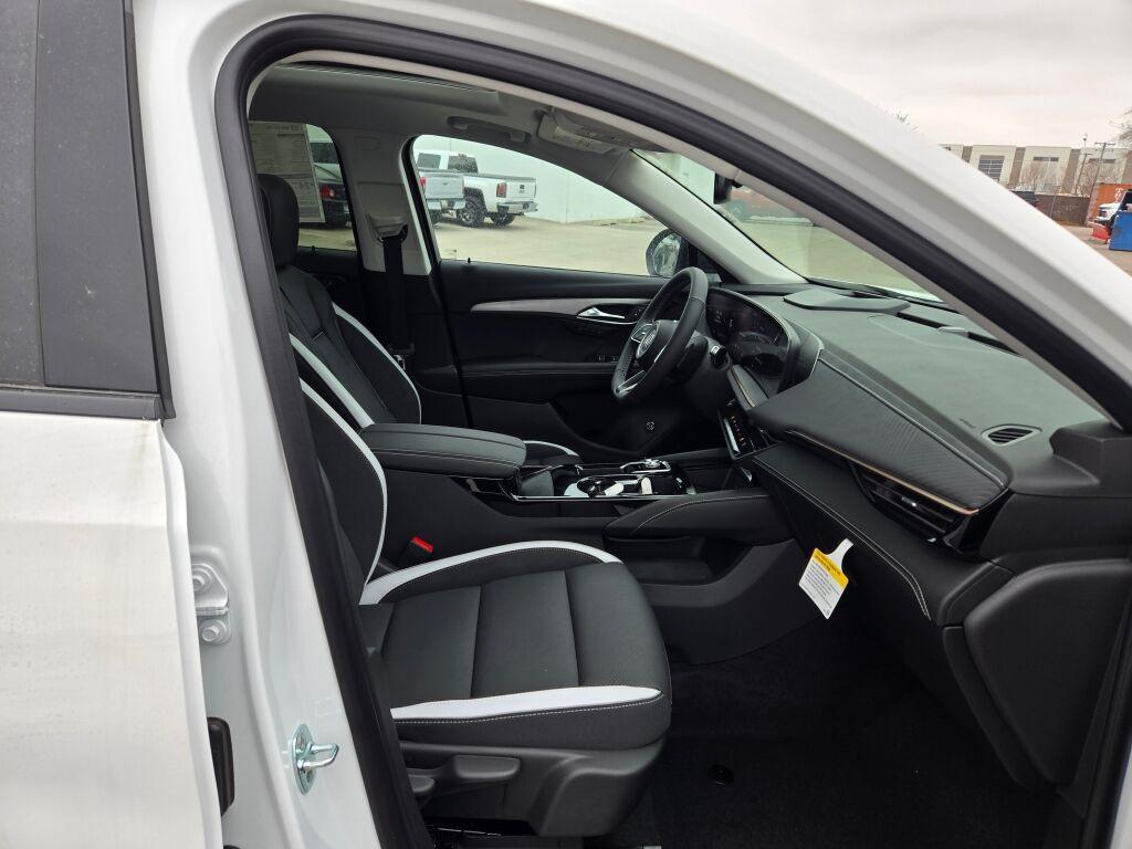 new 2025 Buick Envision car, priced at $39,817