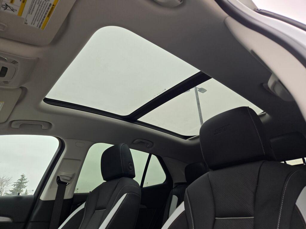 new 2025 Buick Envision car, priced at $39,817