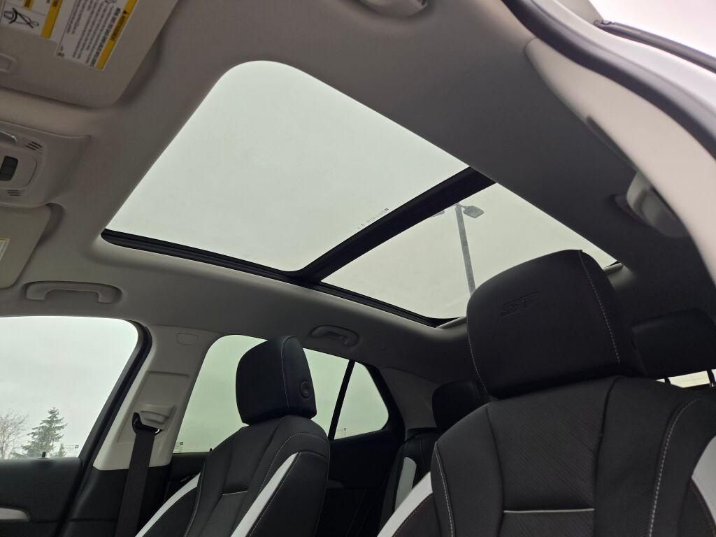 new 2025 Buick Envision car, priced at $37,119