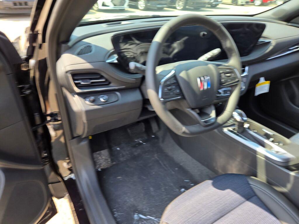 new 2025 Buick Envista car, priced at $23,779