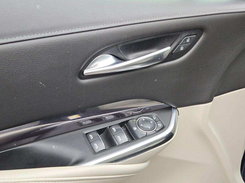 used 2021 Cadillac XT4 car, priced at $25,019