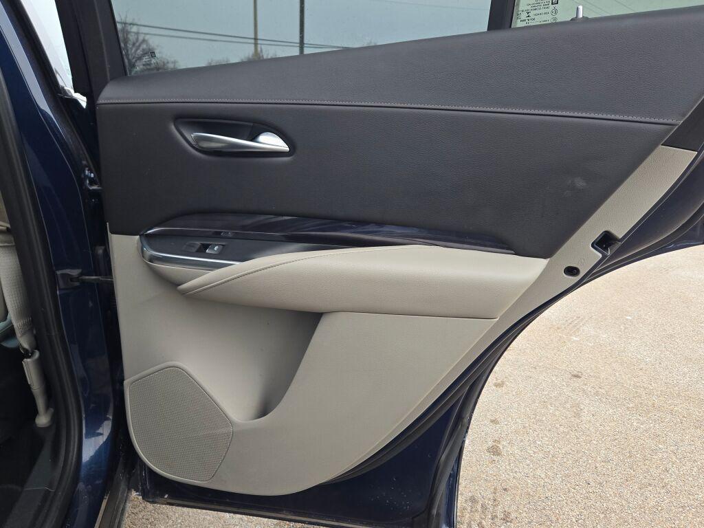 used 2021 Cadillac XT4 car, priced at $25,019