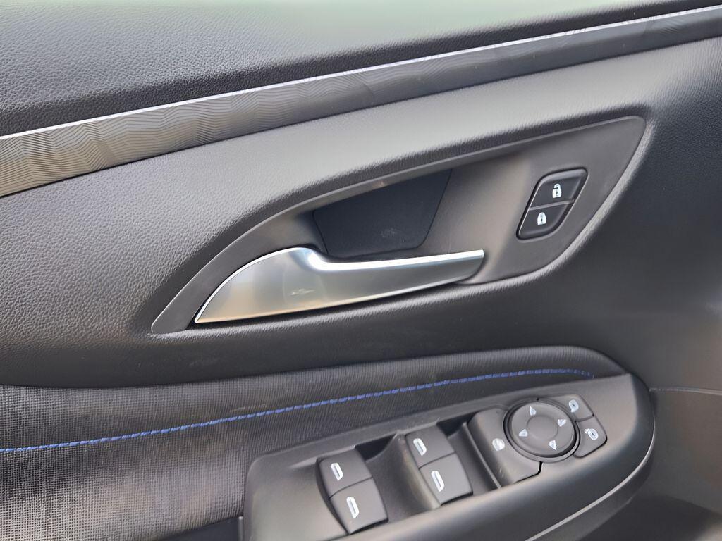 new 2026 Buick Envista car, priced at $27,223