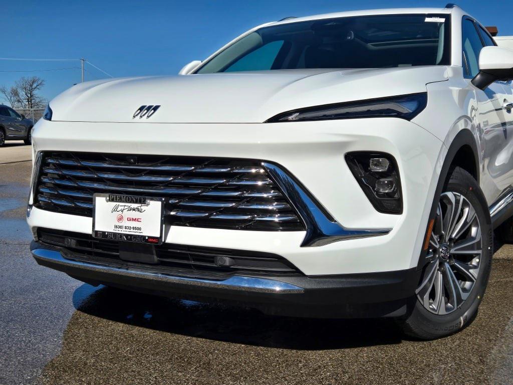 new 2025 Buick Envision car, priced at $38,125