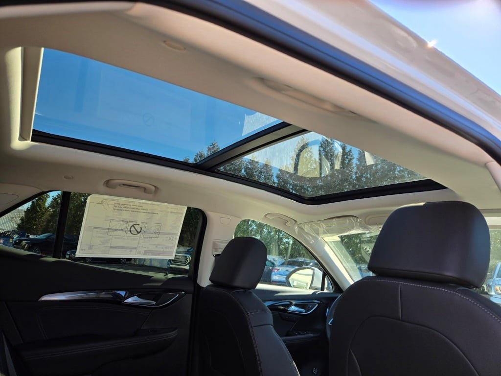 new 2025 Buick Envision car, priced at $38,125