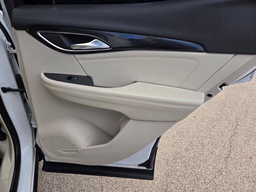 used 2022 Buick Envision car, priced at $27,750