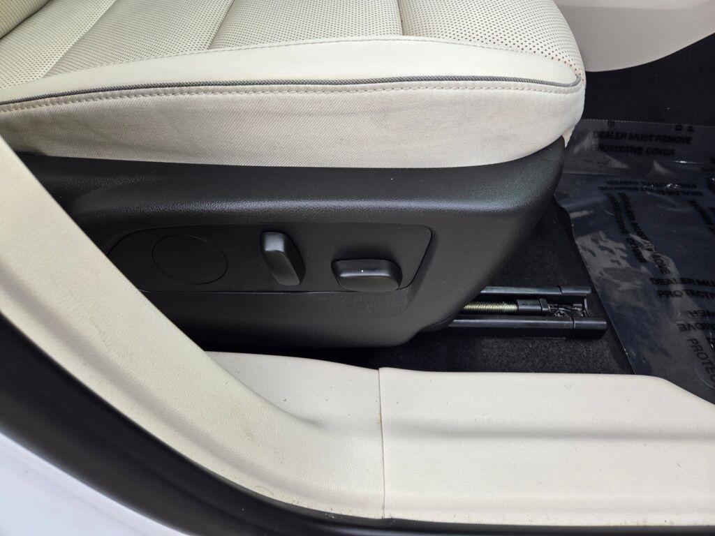 used 2022 Buick Envision car, priced at $27,750