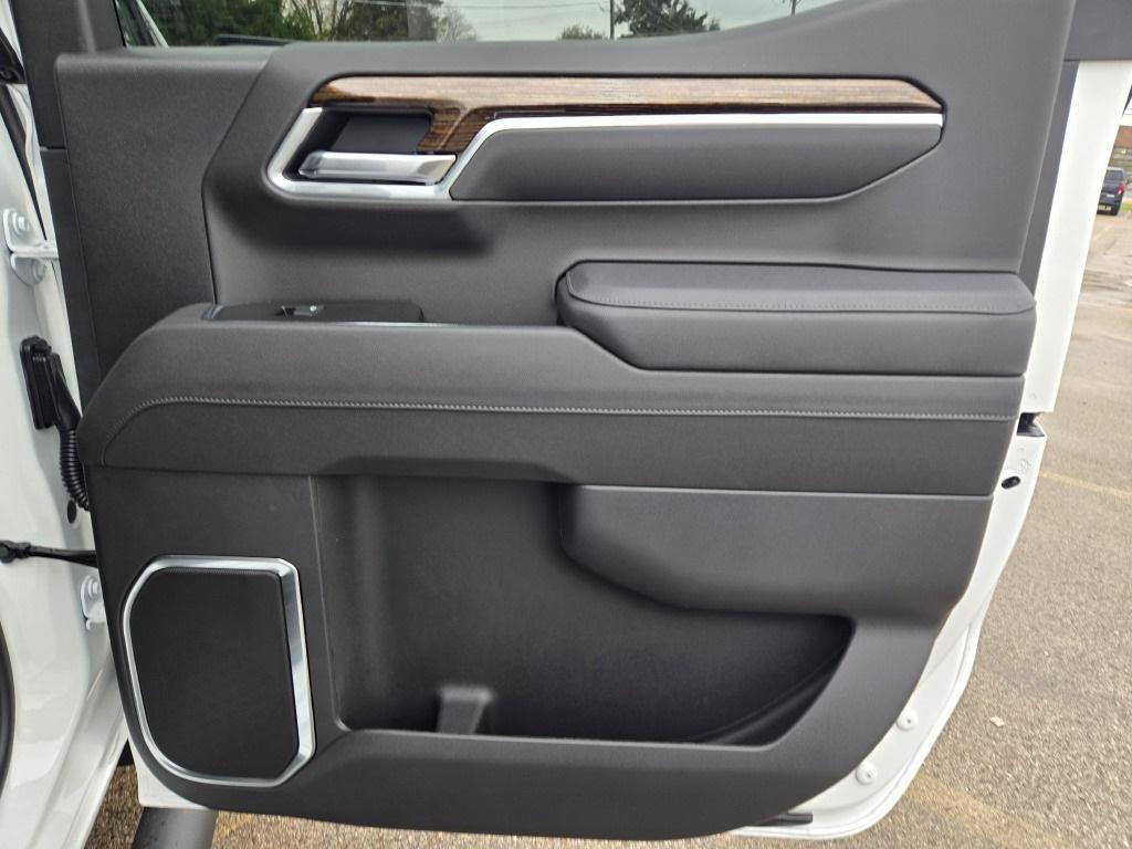 new 2026 GMC Sierra 1500 car, priced at $46,619