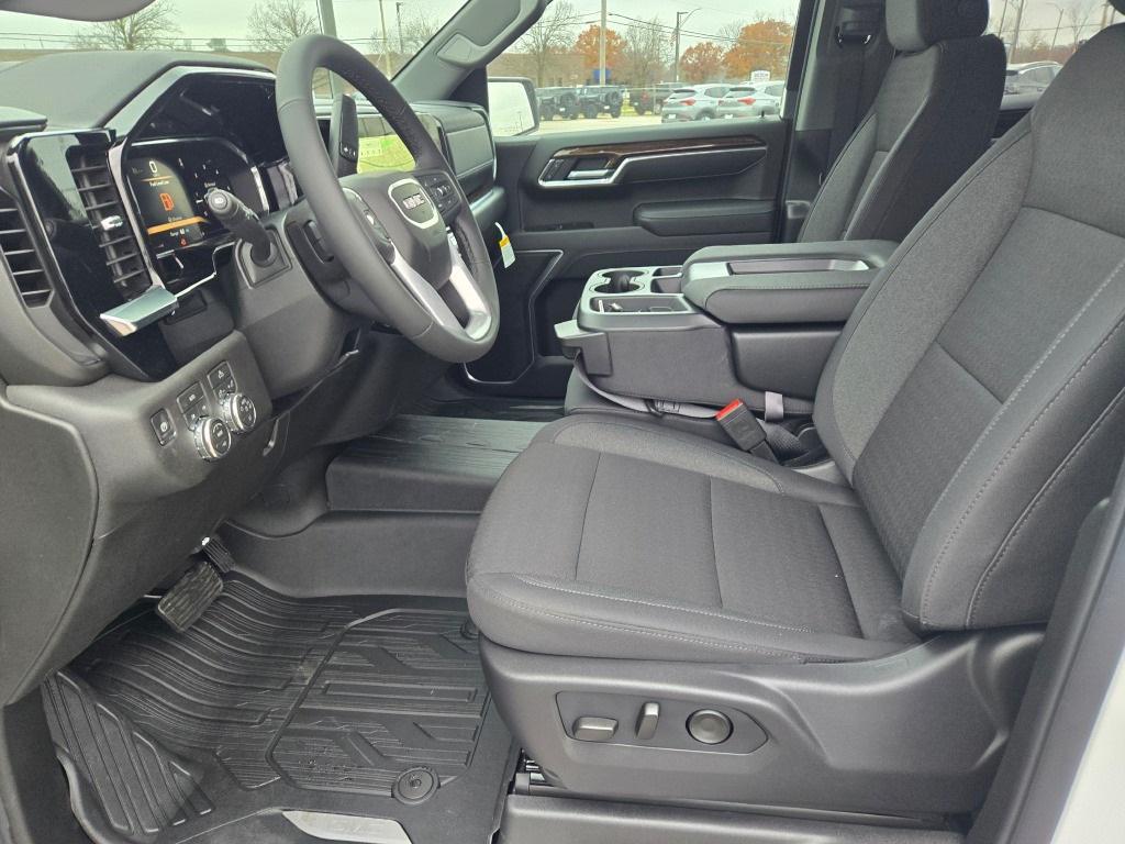 new 2026 GMC Sierra 1500 car, priced at $46,619