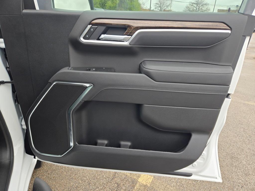 new 2026 GMC Sierra 1500 car, priced at $46,619