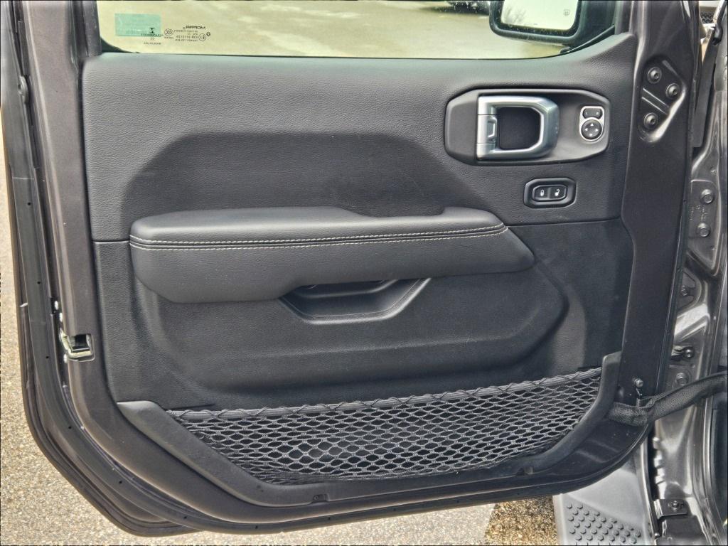 used 2022 Jeep Wrangler Unlimited car, priced at $31,200