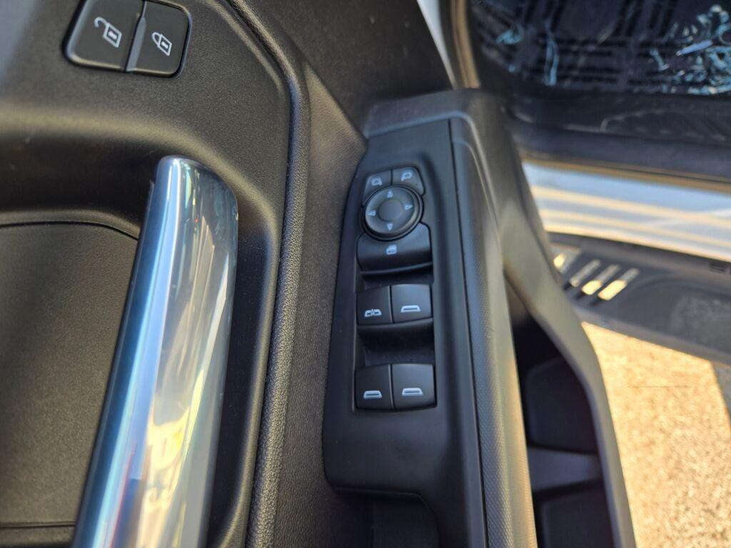 used 2021 Chevrolet Silverado 1500 car, priced at $34,285