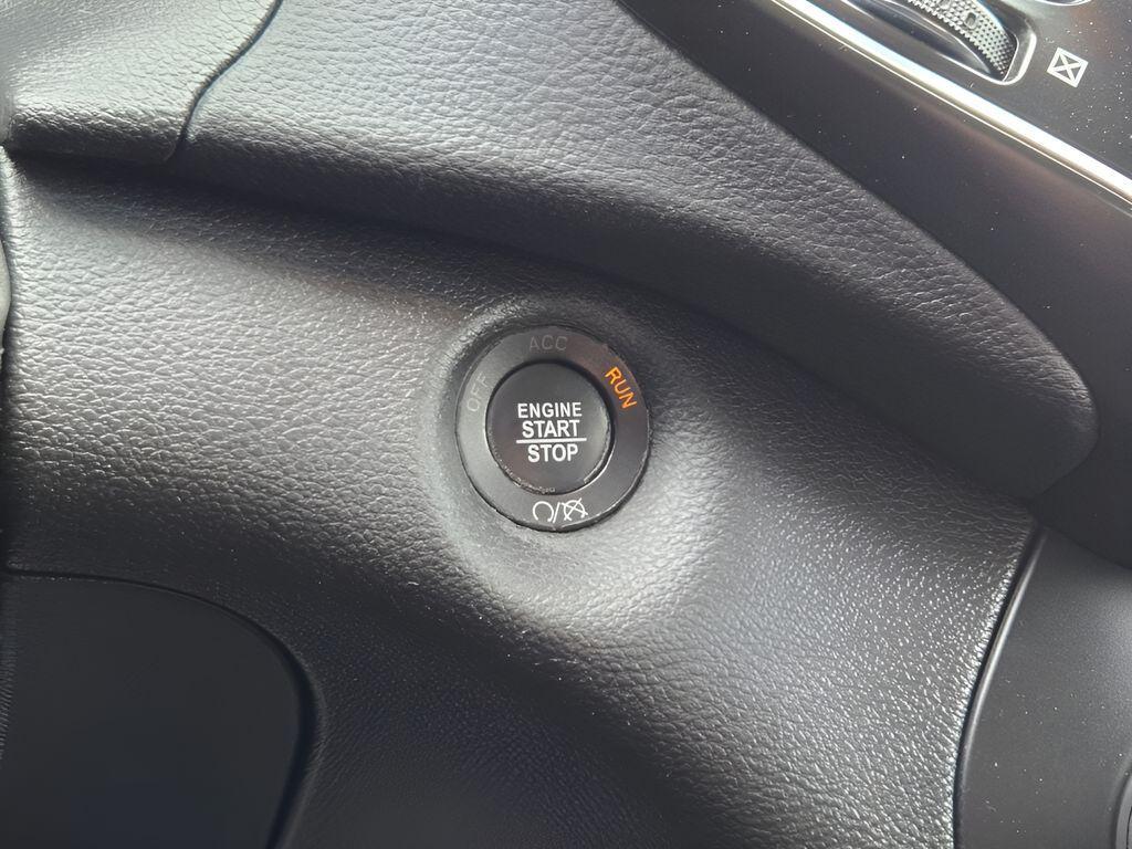 used 2021 Jeep Cherokee car, priced at $17,244