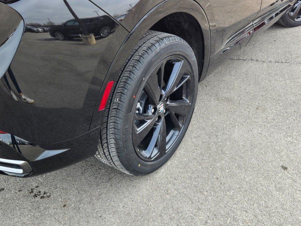 new 2025 Buick Envision car, priced at $35,574