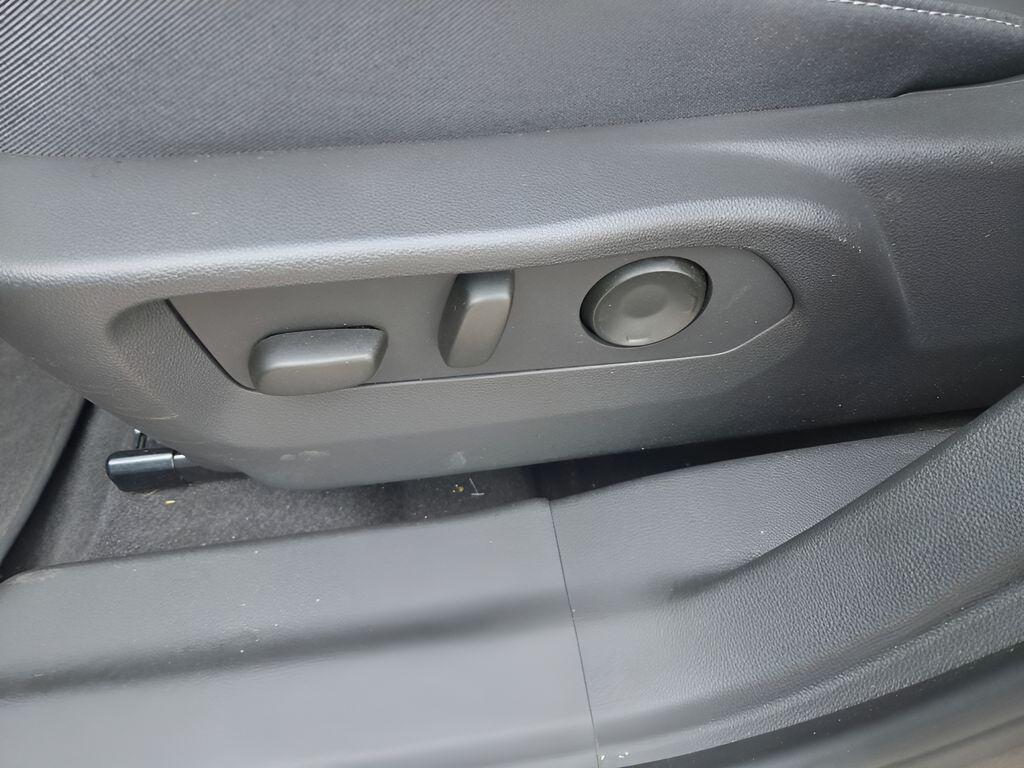 new 2025 Buick Envision car, priced at $35,265