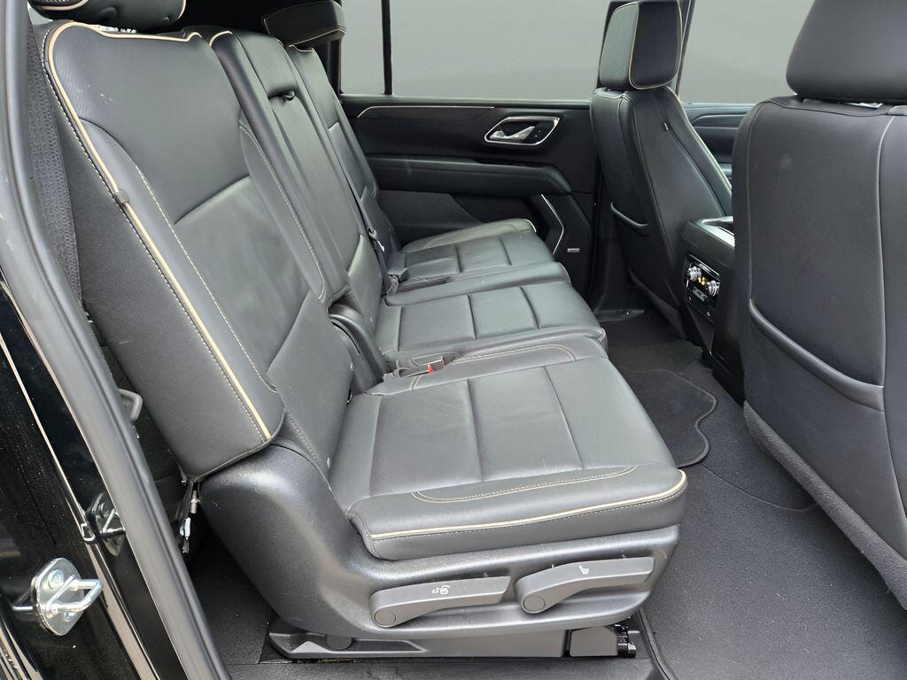 used 2024 GMC Yukon XL car, priced at $52,793