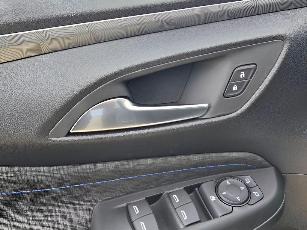 new 2026 Buick Envista car, priced at $28,579