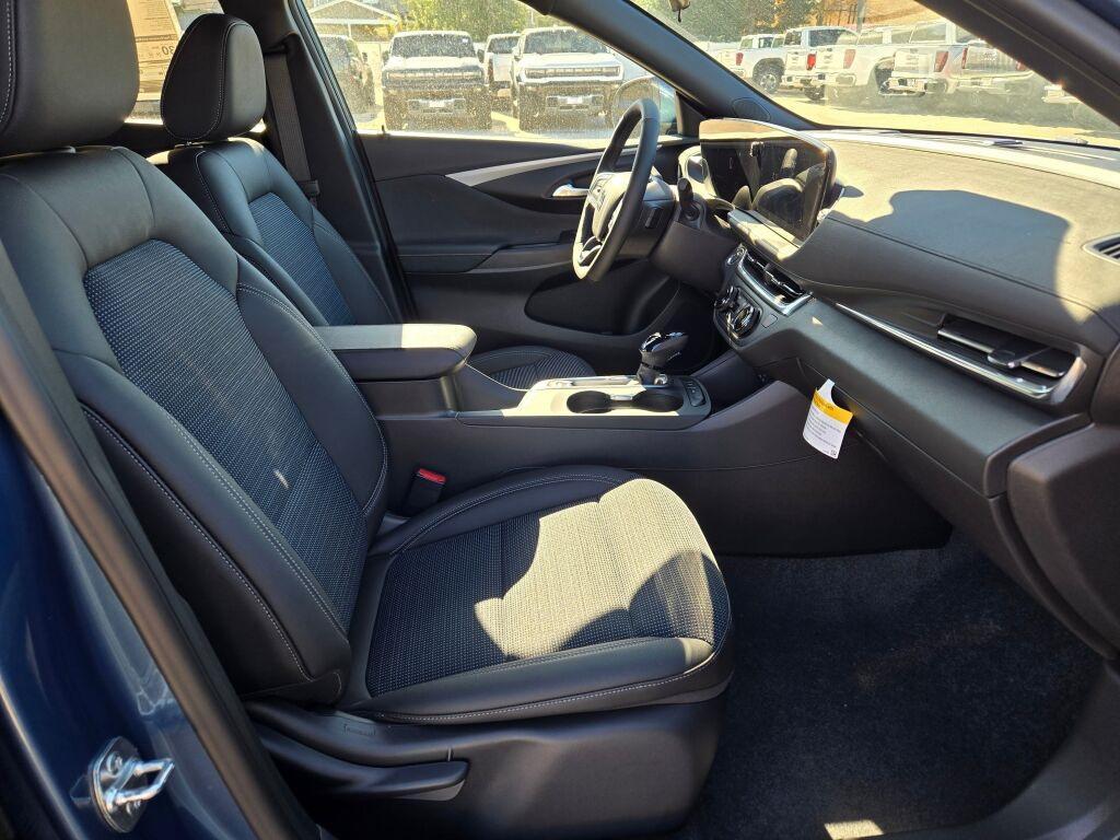 new 2026 Buick Envista car, priced at $26,485