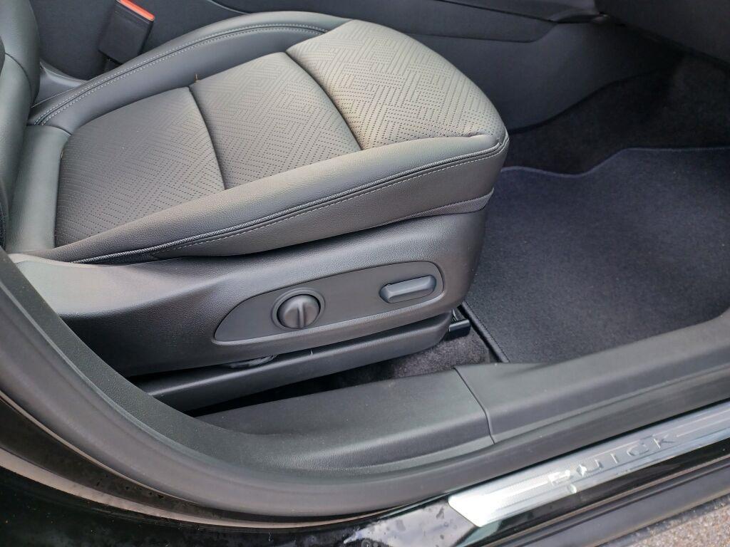 used 2023 Buick Encore GX car, priced at $23,400