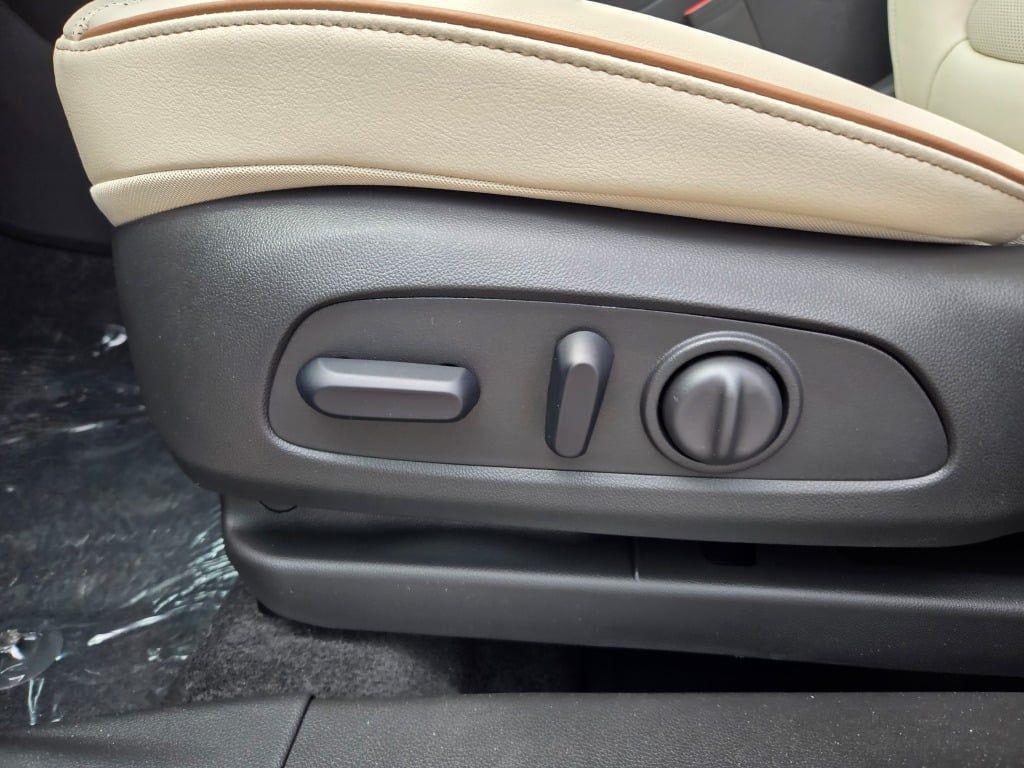 new 2024 Buick Encore GX car, priced at $28,885