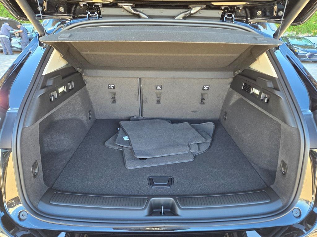 new 2025 Buick Envision car, priced at $39,390