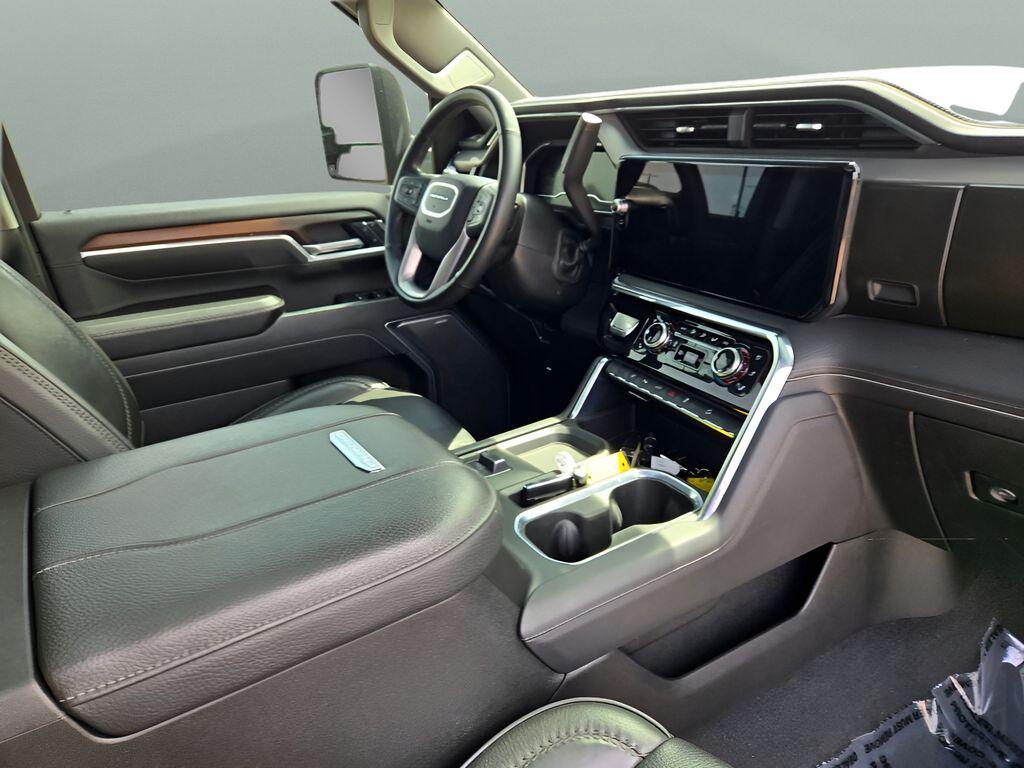 used 2025 GMC Sierra 2500 car, priced at $71,807