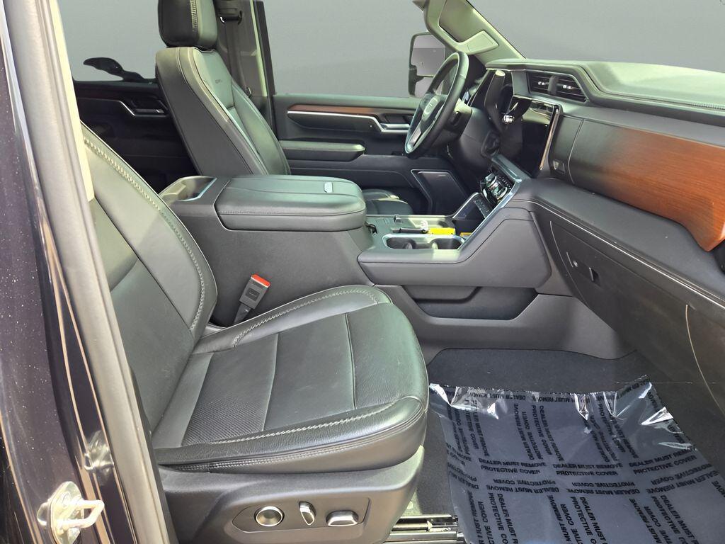 used 2025 GMC Sierra 2500 car, priced at $71,807