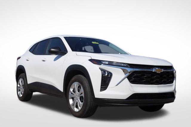 used 2025 Chevrolet Trax car, priced at $21,555