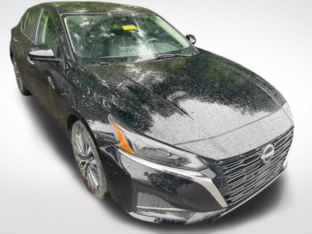 used 2025 Nissan Altima car, priced at $20,990