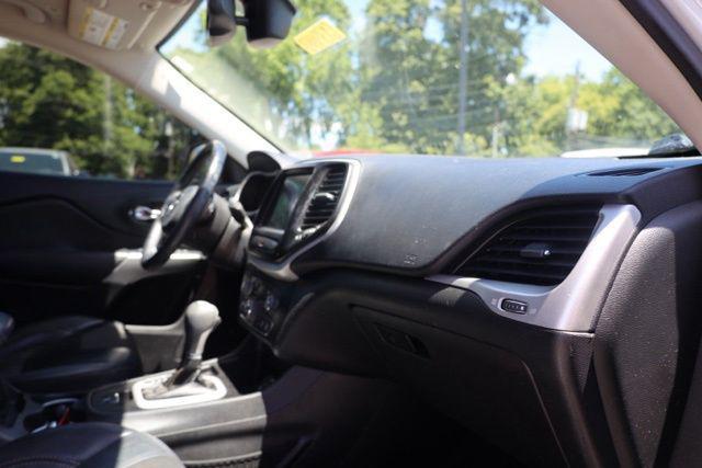 used 2018 Jeep Cherokee car, priced at $12,990
