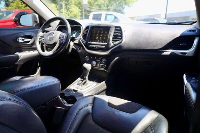 used 2018 Jeep Cherokee car, priced at $12,990